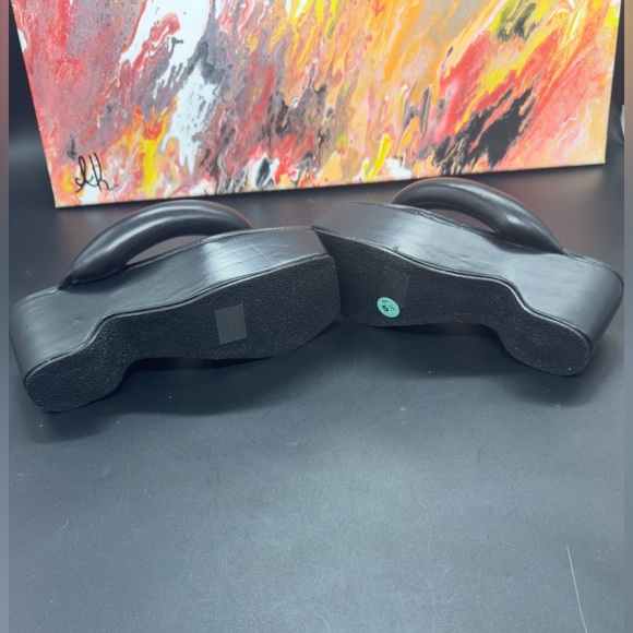 Lemon Drop by Privilege Black Scotia Platform Sandals SZ5.5 - Picture 7 of 9